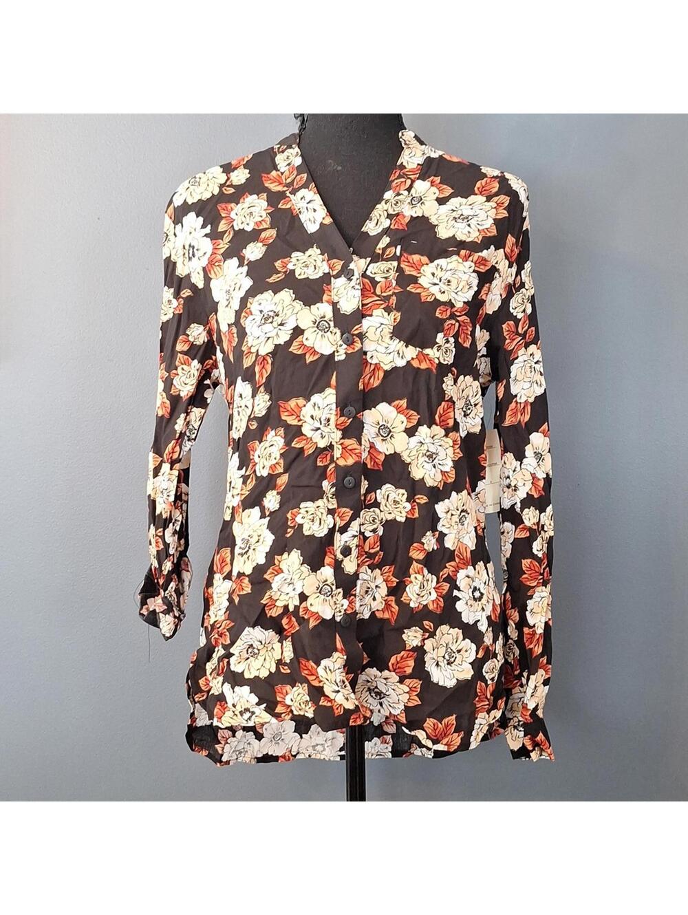 NWT Love Potion Floral Pattern Button Up Size small